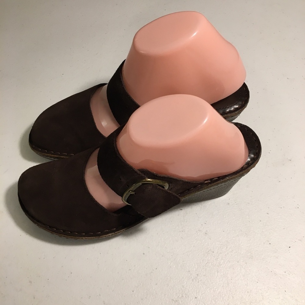 White Mountain Shoes Size 8.5M Brown SB-30